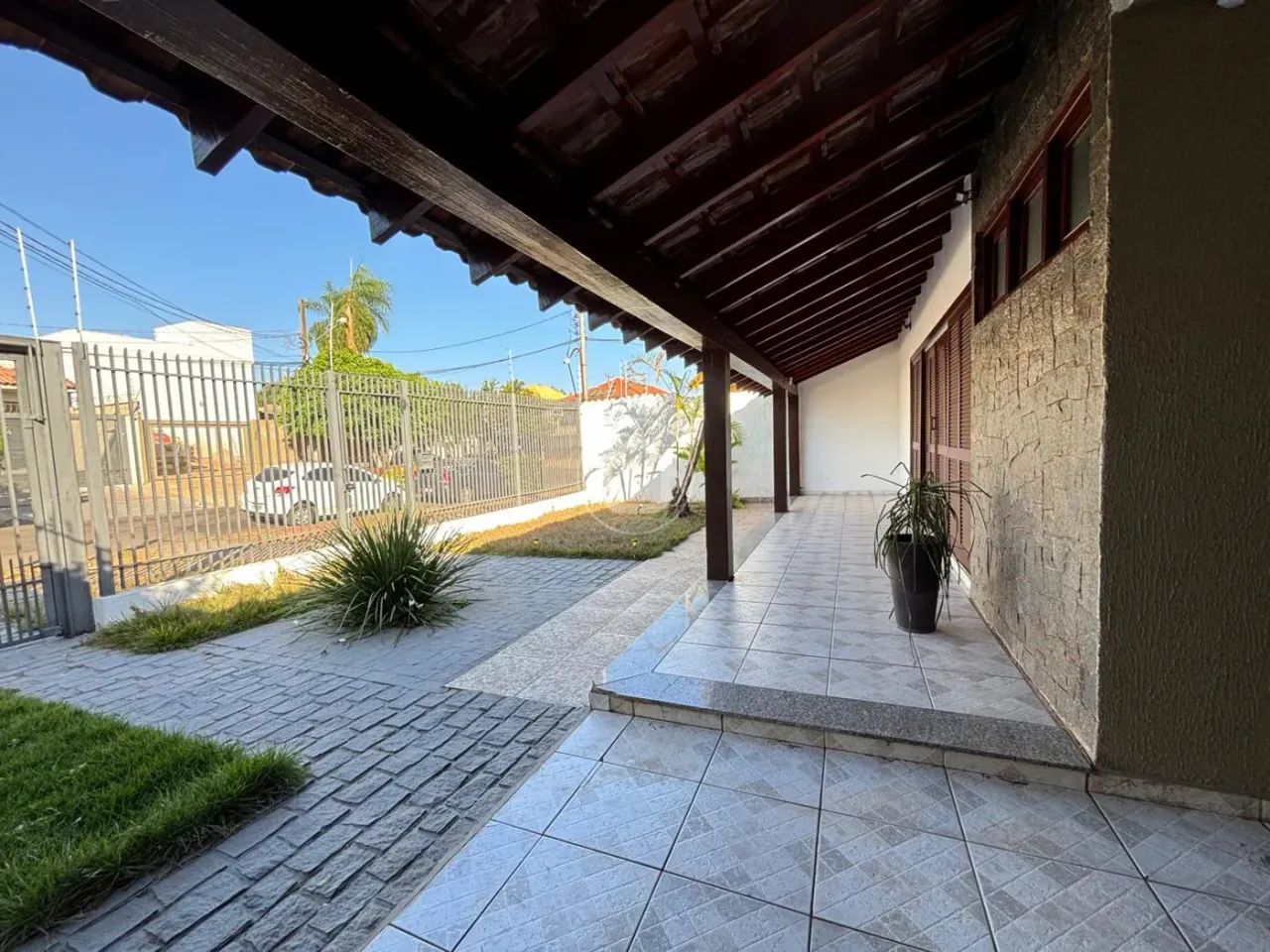 LINDO SOBRADO COM PISCINA E VARANDA GOURMET - Foto 3