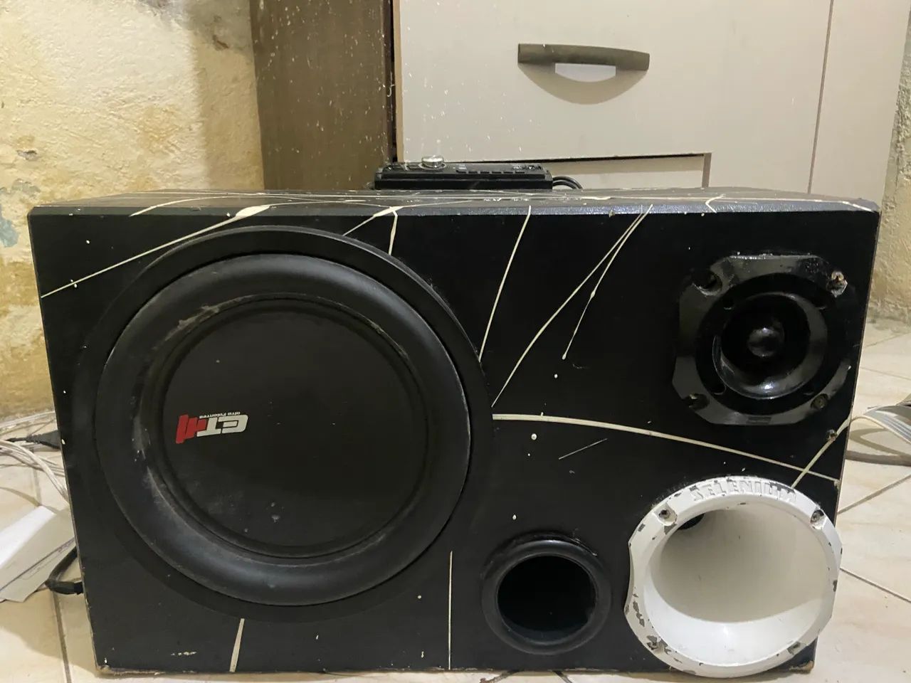 Vendo som automotivo 