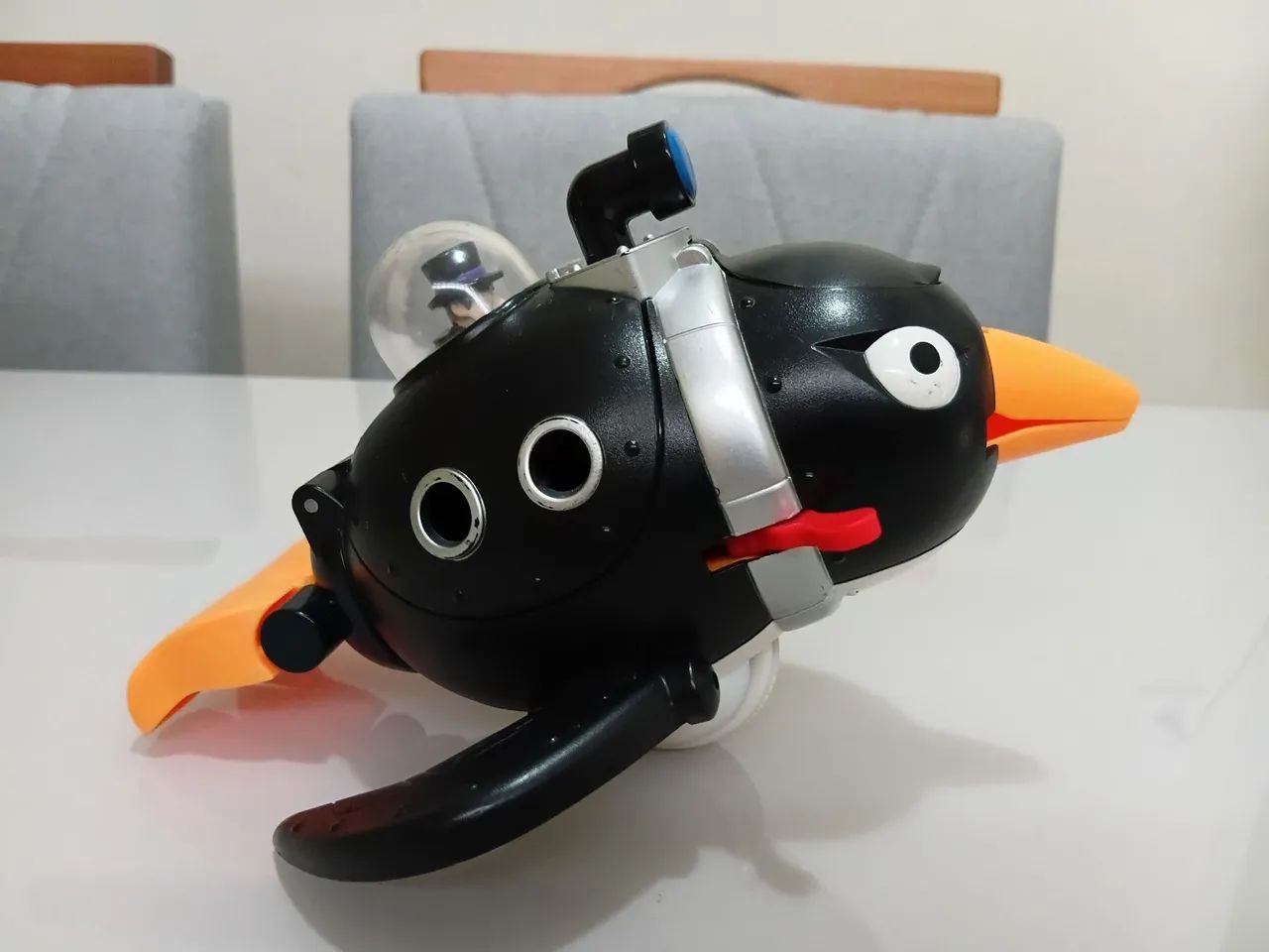 Imaginext Dc Super friends - Veiculo do Pinguim com boneco - Foto 2