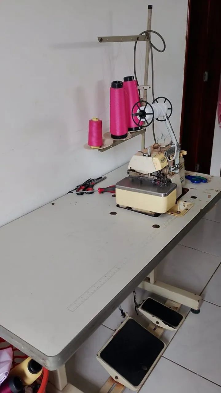 Máquina overloque  - Foto 2