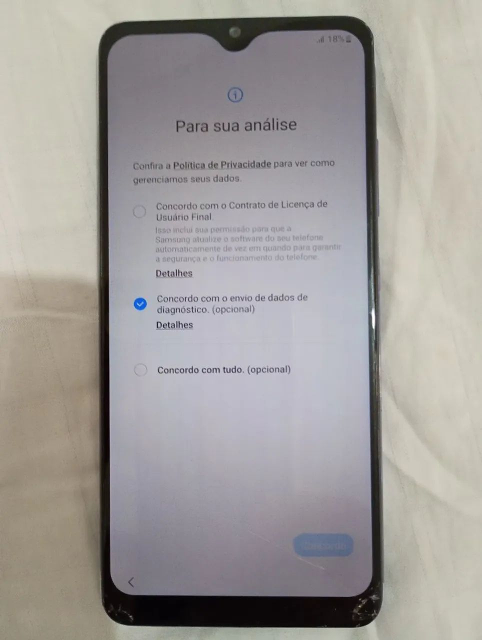 Celular semi novo