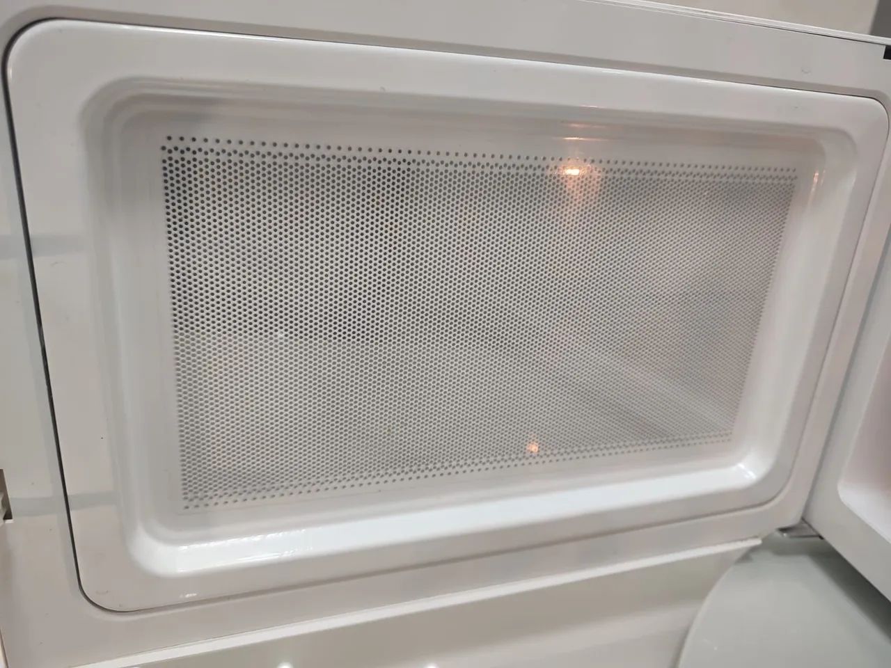 Microondas Brastemp 30 litros 220v  - Foto 5