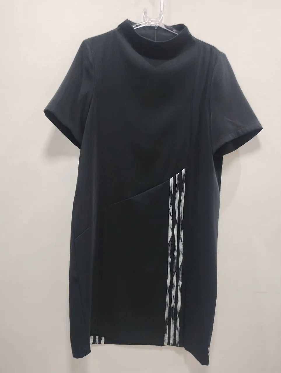 Vestido Cantão  e Adidas  - Foto 4