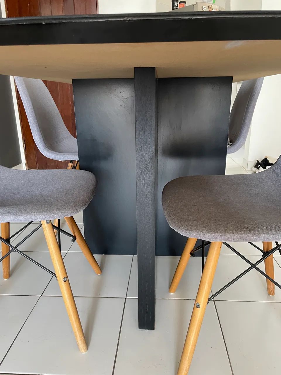 Mesa preta MDF laqueado com tampo de vidro  - Foto 2