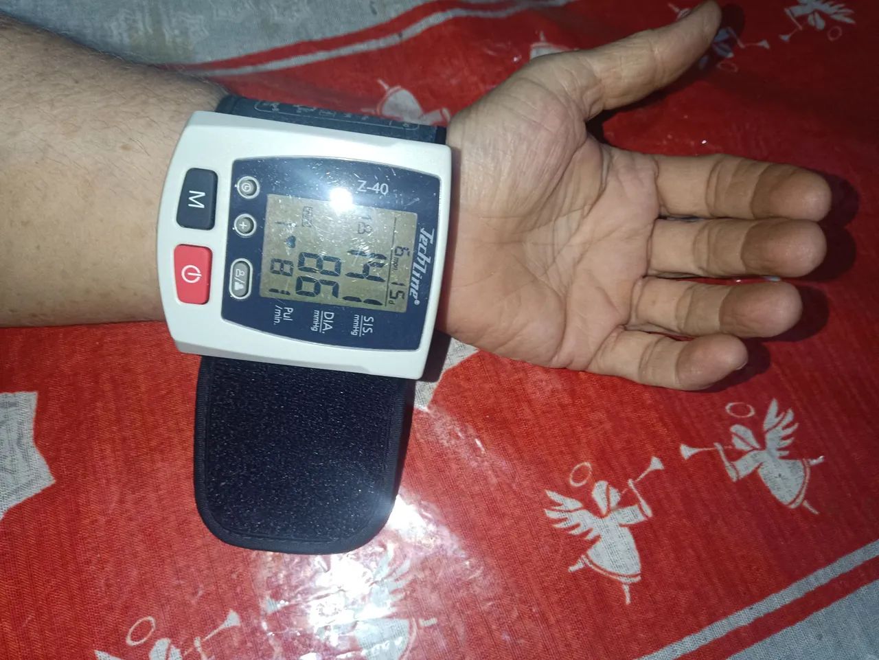 Monitor de pressão arterial digital automático de pulsoo - Foto 2