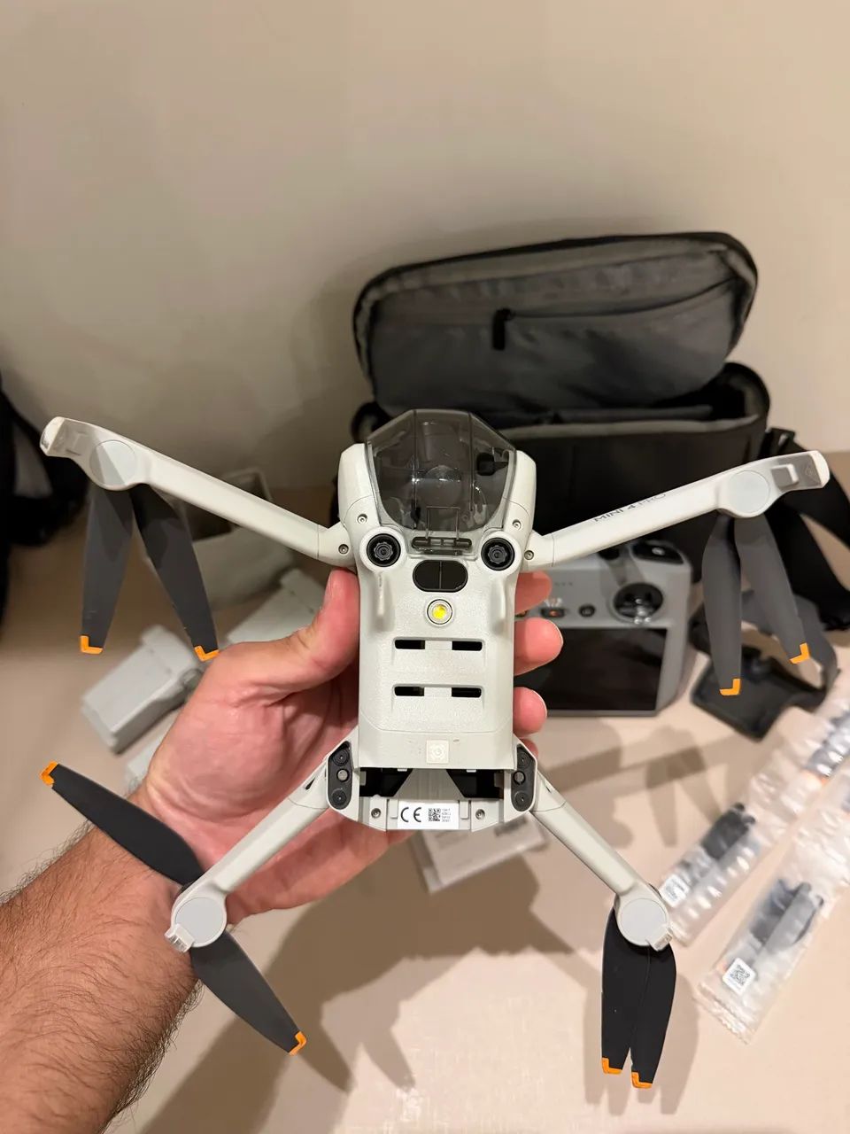 Drone DJI Mini 4 Pro Combo Fly More - Foto 3