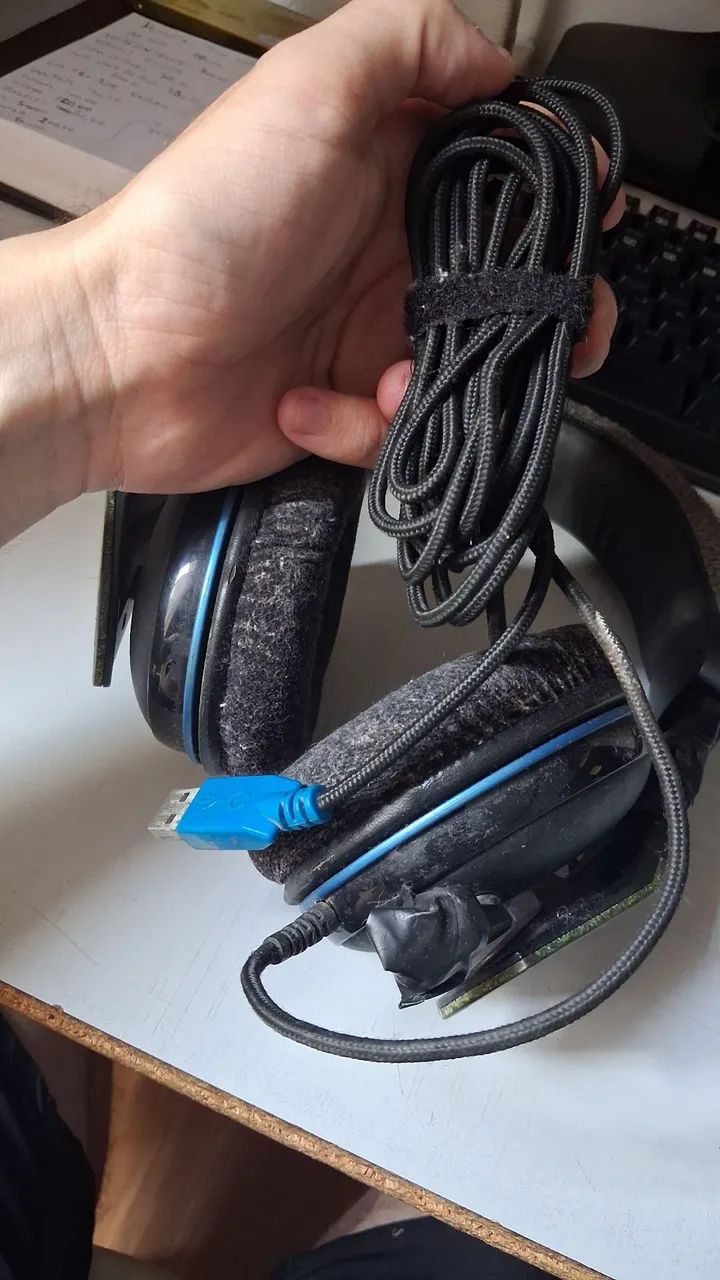 Headset Corsair Vengeance  - Foto 5