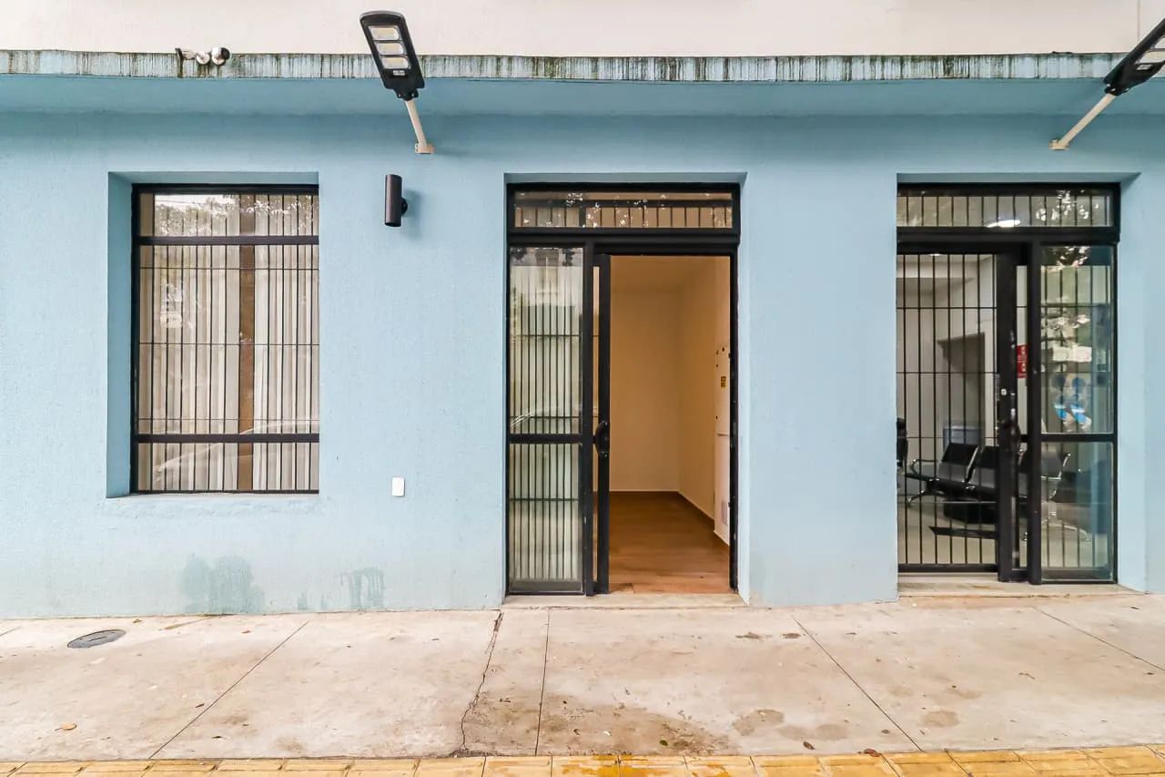Loja na Alameda Ribeiro da Silva, 523  39 m²