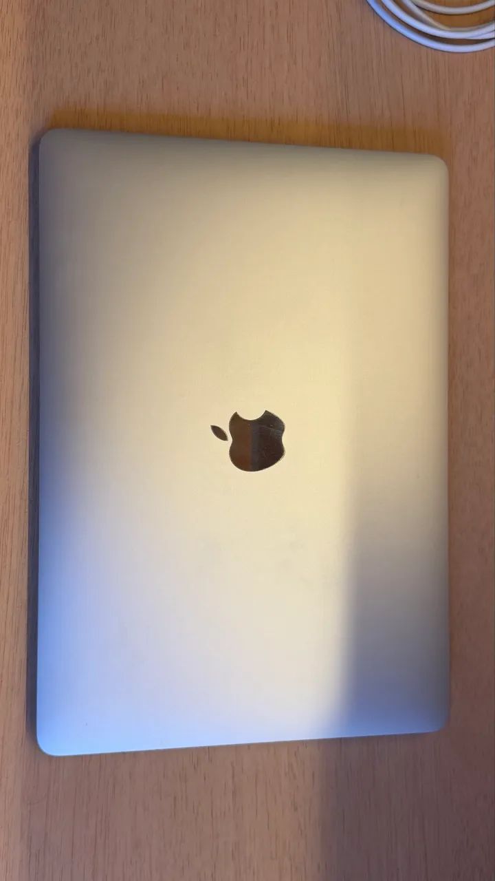MacBook Air M1 256gb 8gb RAM 80% bateria - Notebooks - Centro