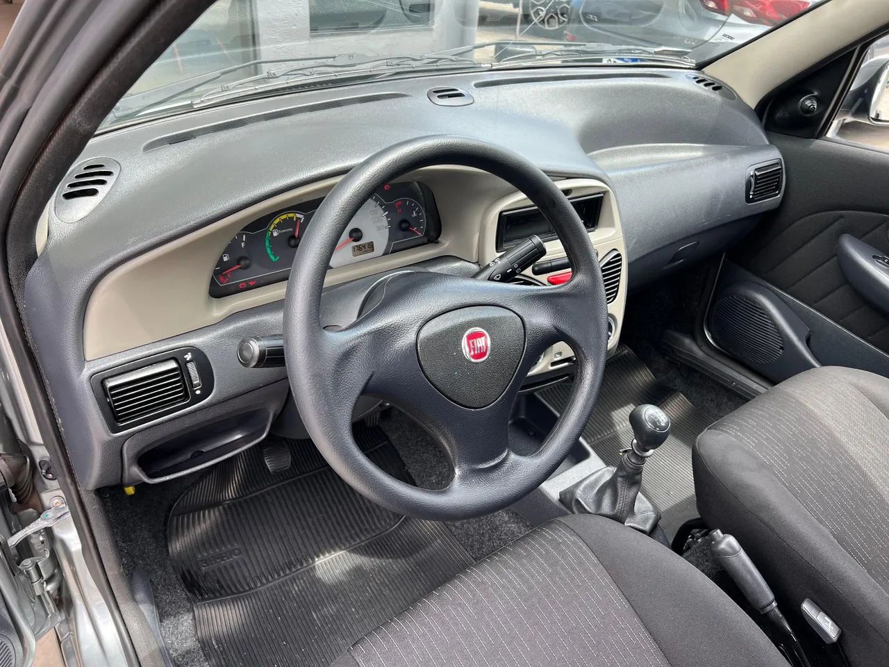 Fiat Palio 1.0 Economy Fire Flex 8V 4P 2013 - Foto 10