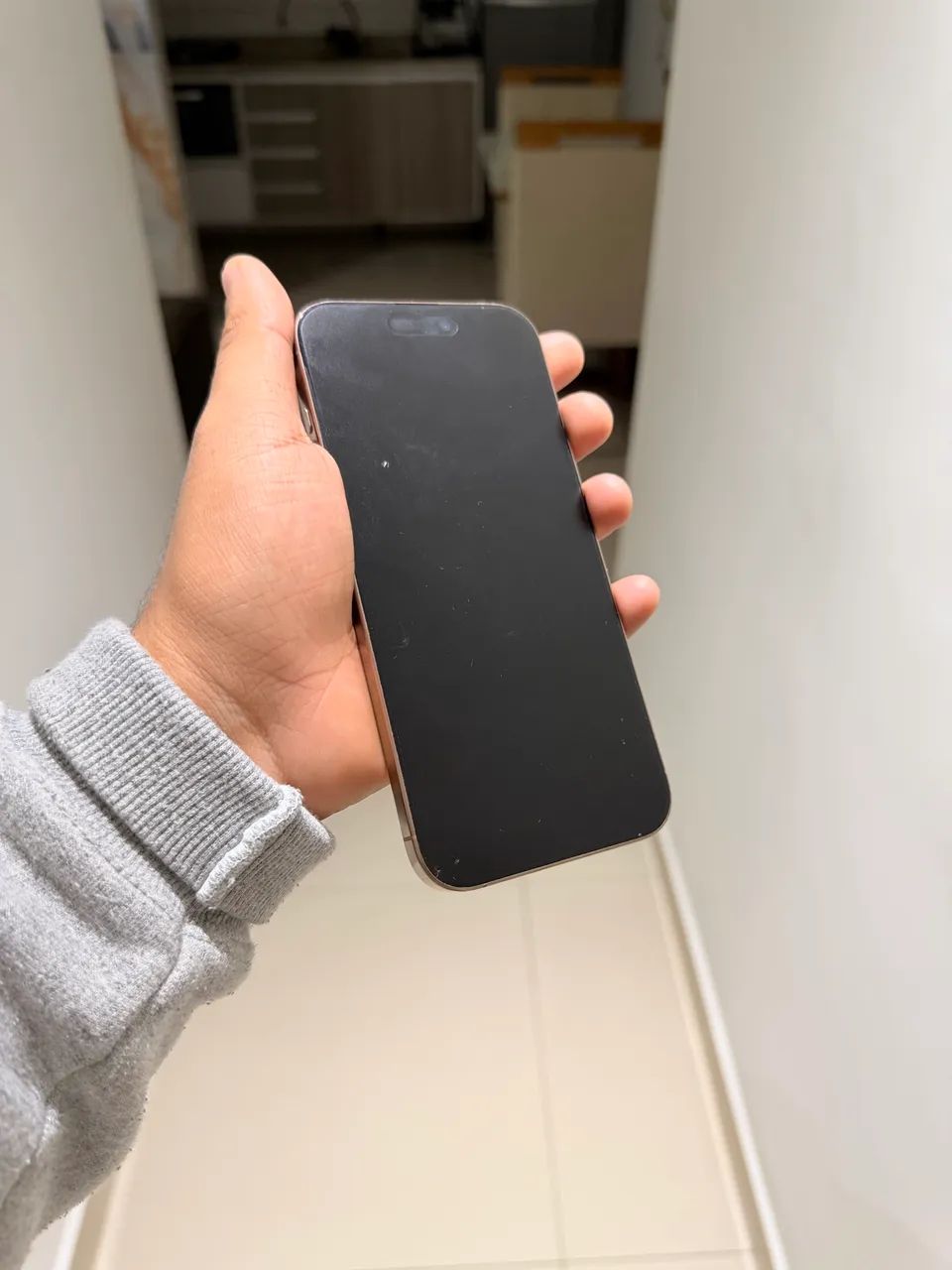 iPhone 16 pro Max 256 - Foto 2