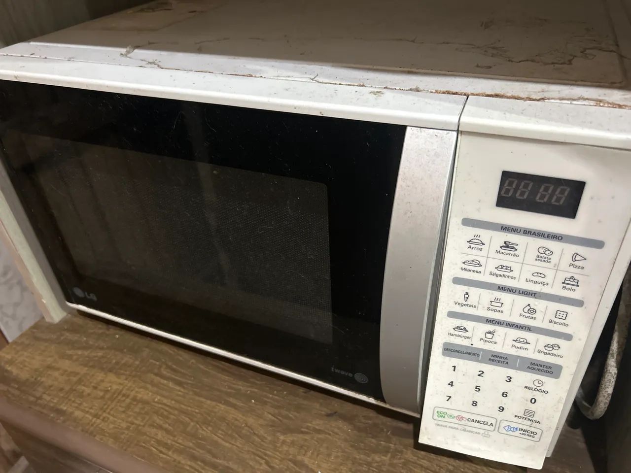 MICROONDAS COM DEFEITO PARA QUEM QUISER CONSERTAR