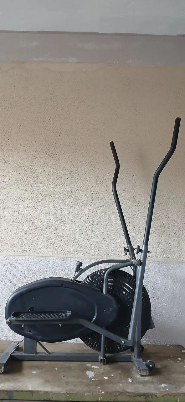 Aparelho elíptico para ginástica  - Foto 2
