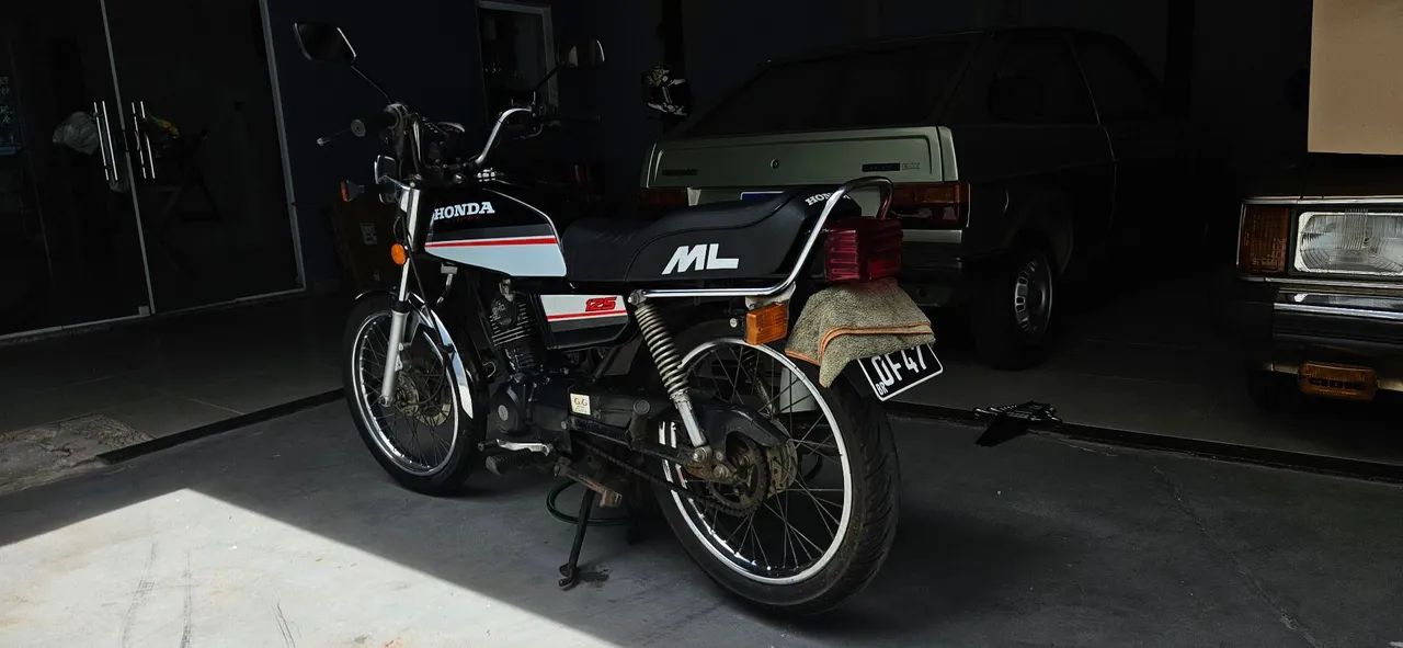 Honda ML 125 1987 - Placa preta - Foto 4