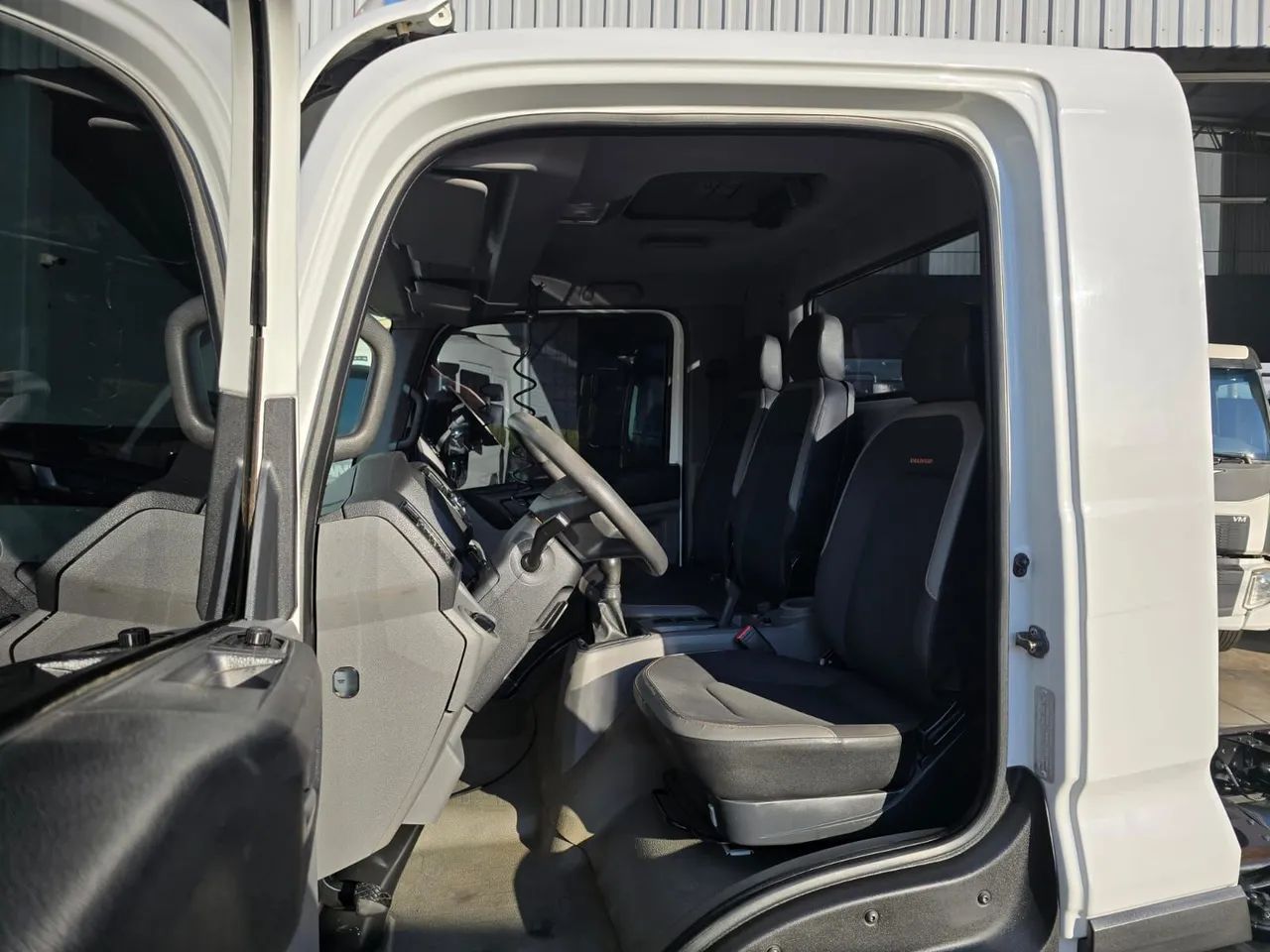 Volkswagen VW 11180 Ano 2022 caminhão 3/4 ALEMÃO CAMINHÕES ITAPETININGA  - Foto 15