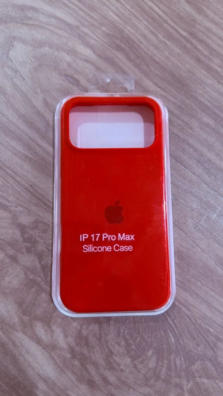 VENDO ESSAS CASES: 2 DO 16 PRO MAX E 1 DO 17 PRO MAX  - Foto 4