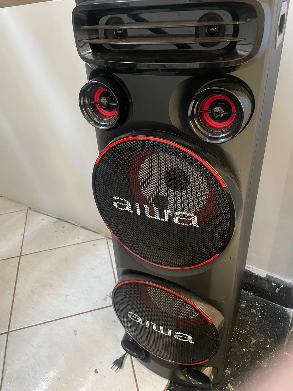 Caixa aiwa no precinho 