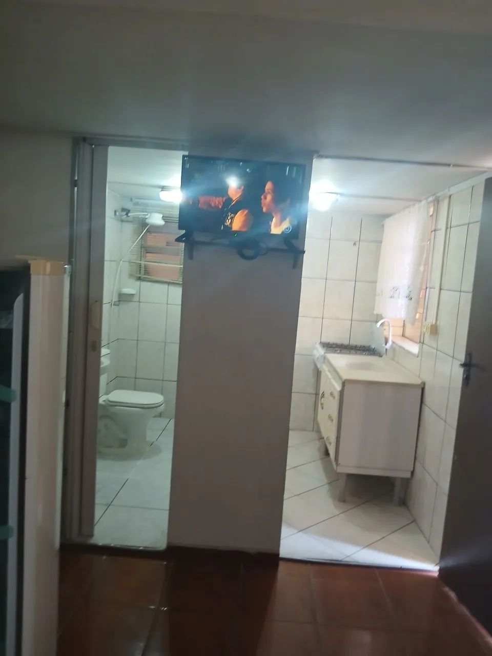 Kitinet mobiliada centro de Embu das artes local de bom padrão  - Foto 5