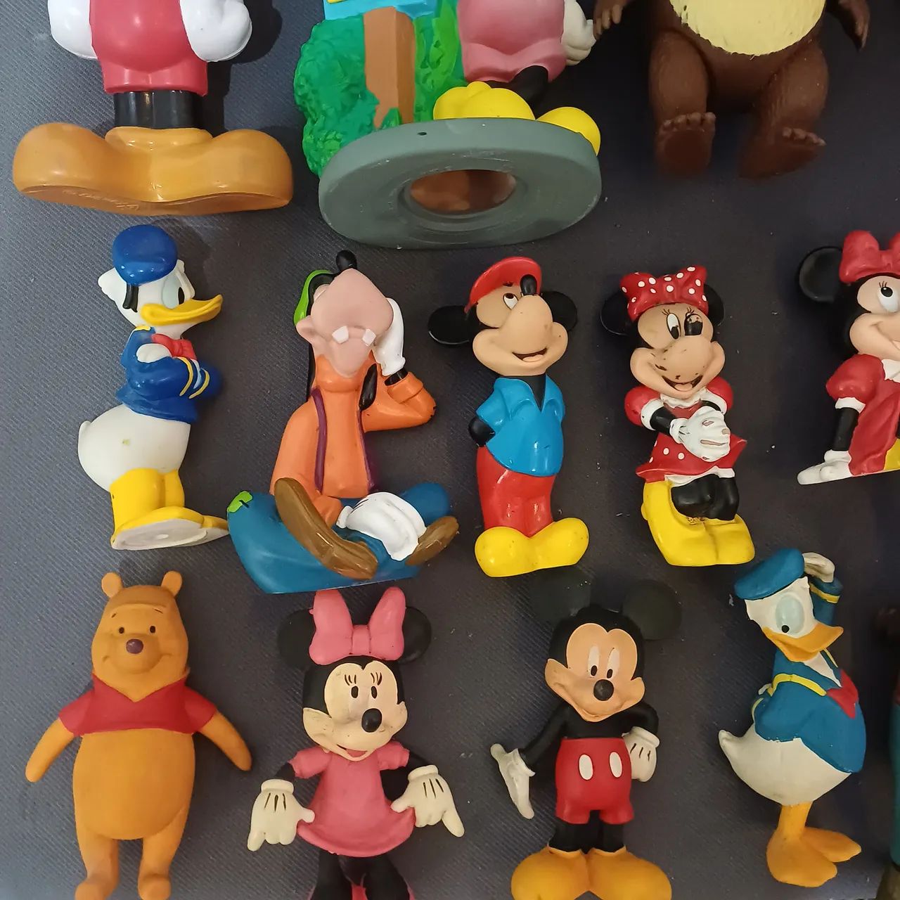 Lote de bonecos da Disney.  - Foto 2