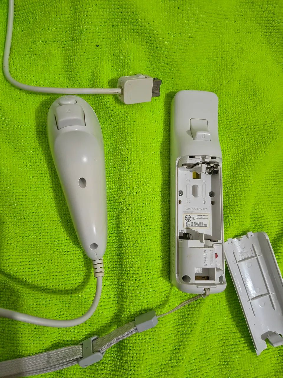 Wii Remote com motion plus e Nunchunk originais  - Foto 3