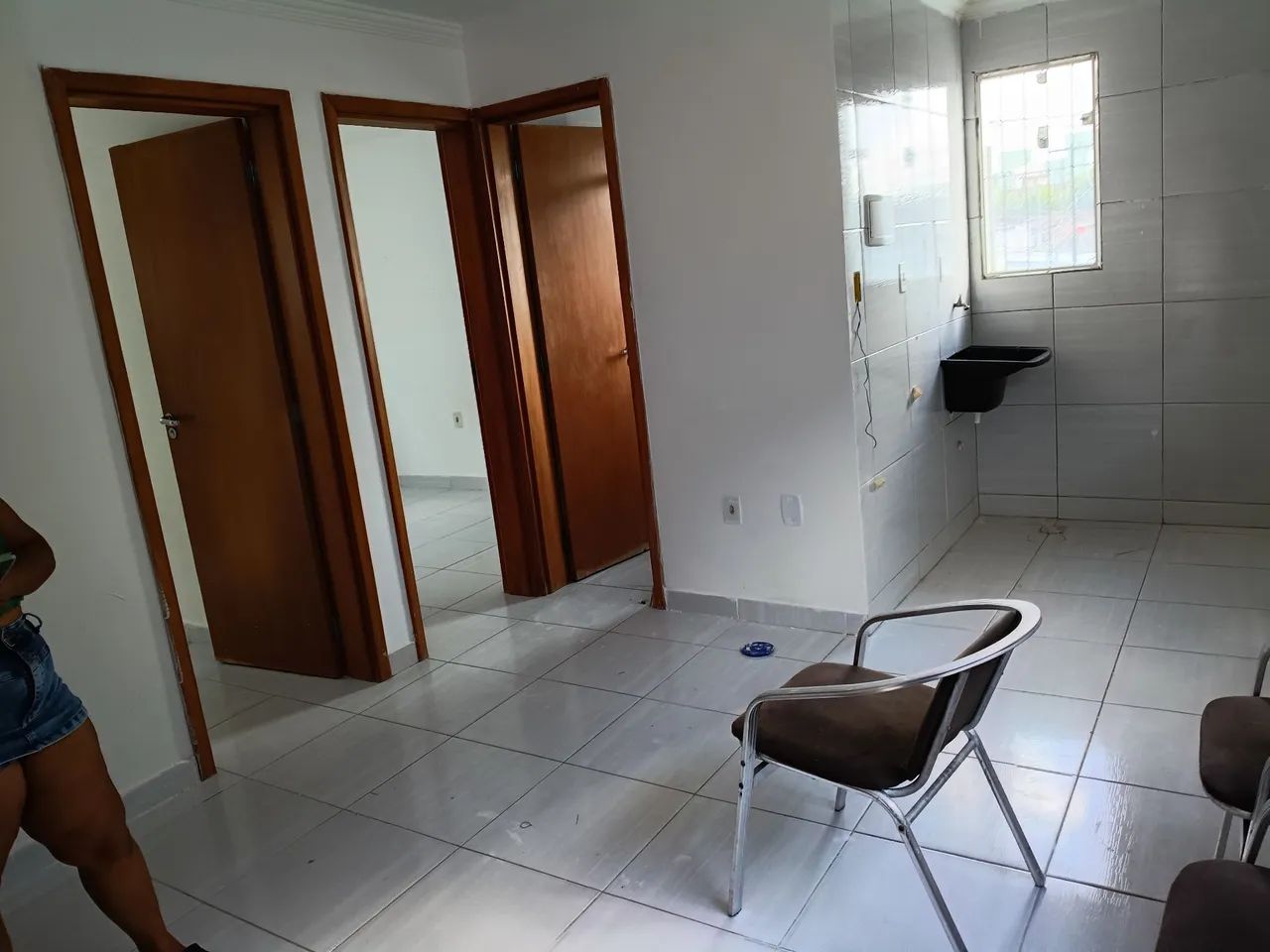 Tr ês cadeiras de alumínio... - Foto 2