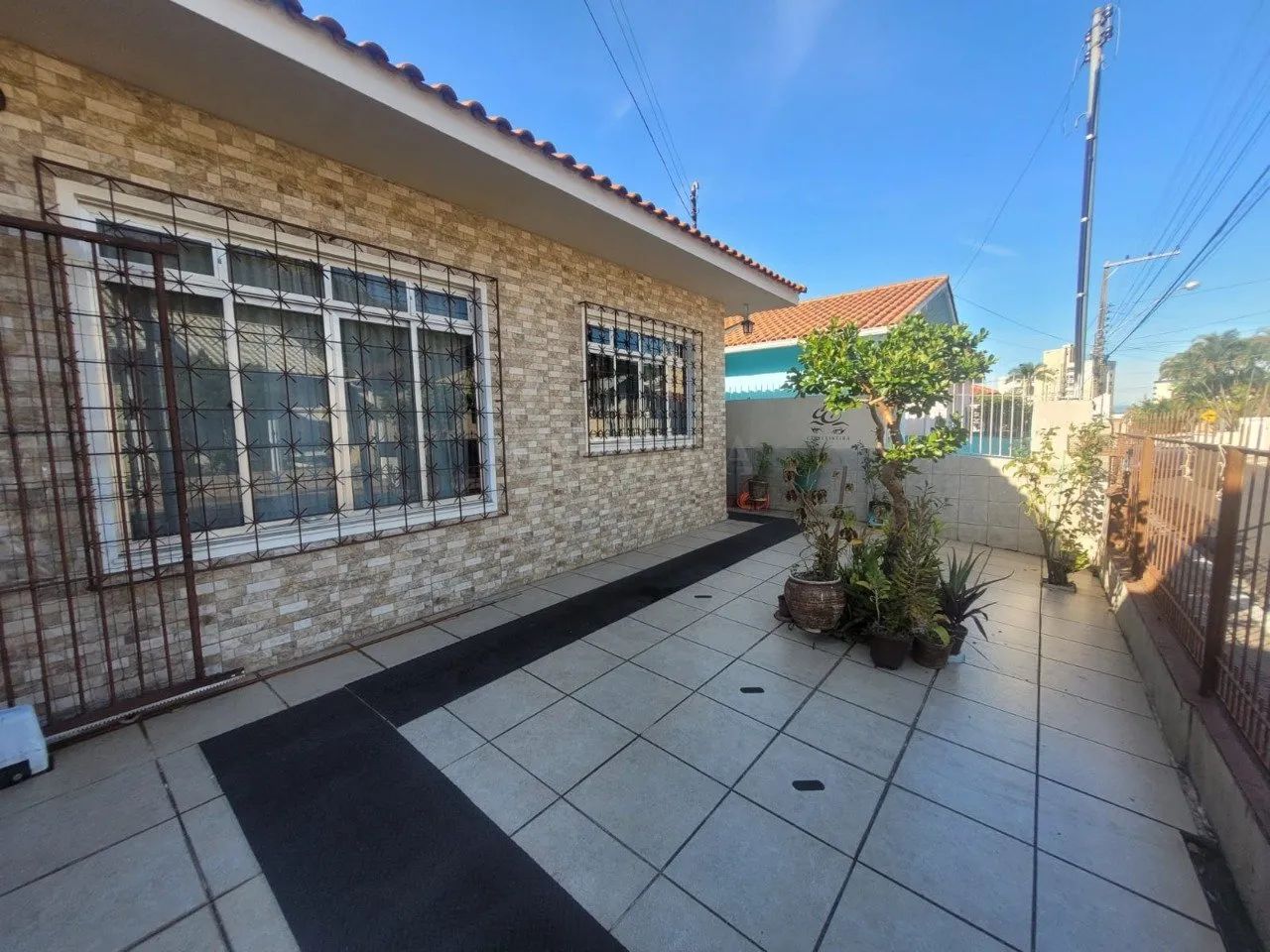 Casa com 6 dormitórios no Saco dos Limões - Foto 2