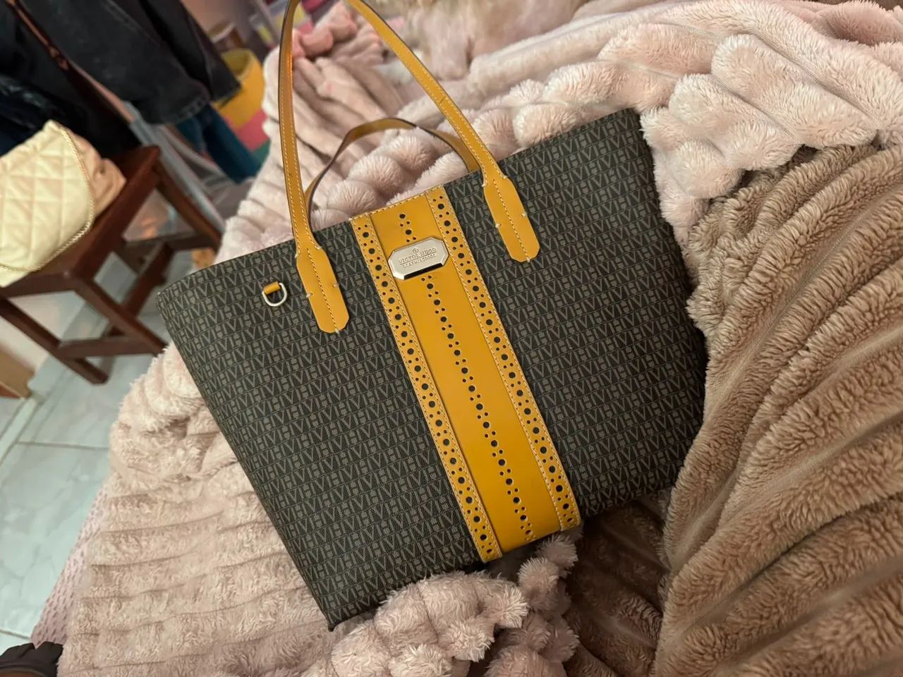 Bolsa Victor Hugo 