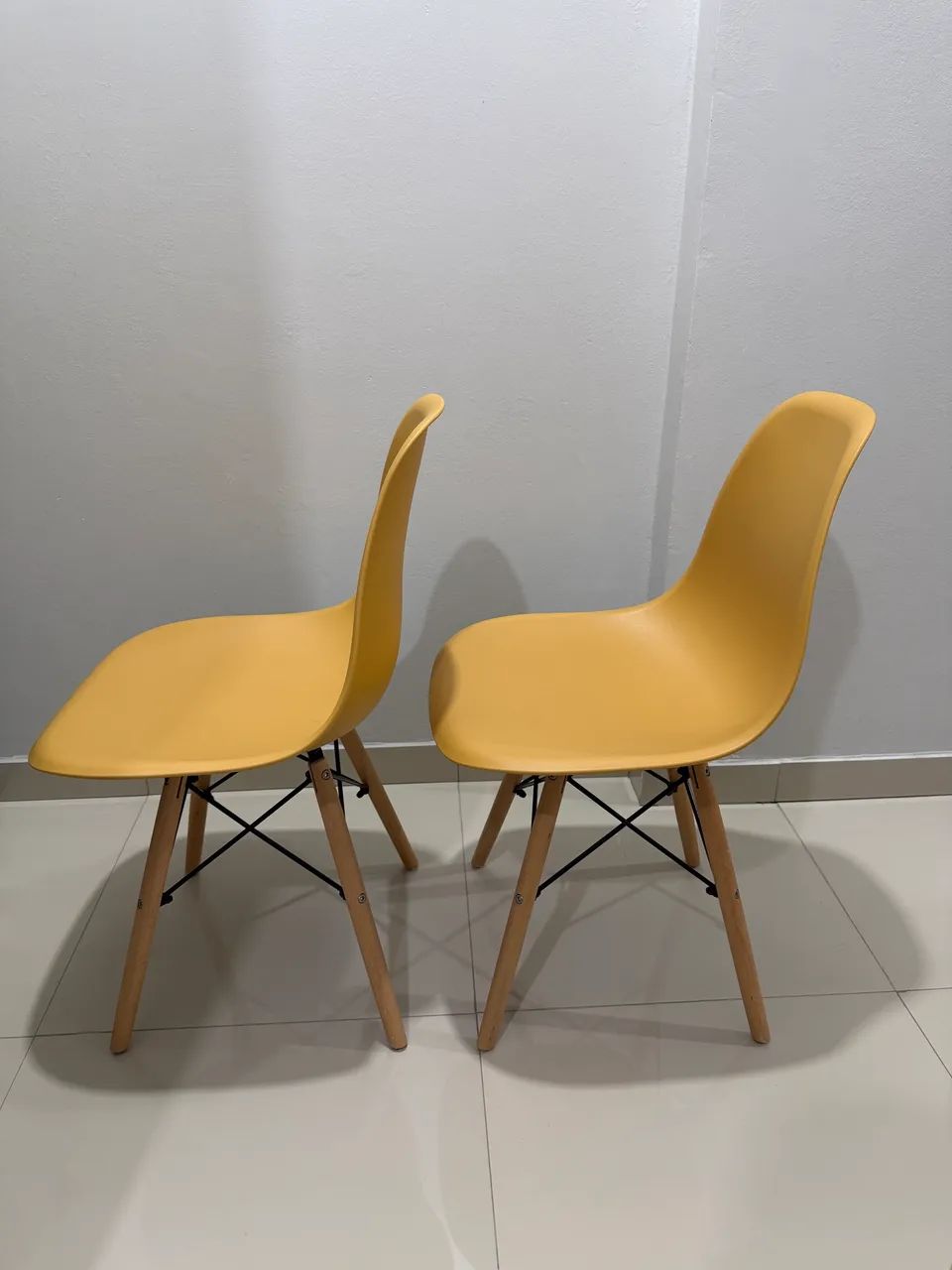 Vendo 2 cadeiras EAMS  - Foto 4