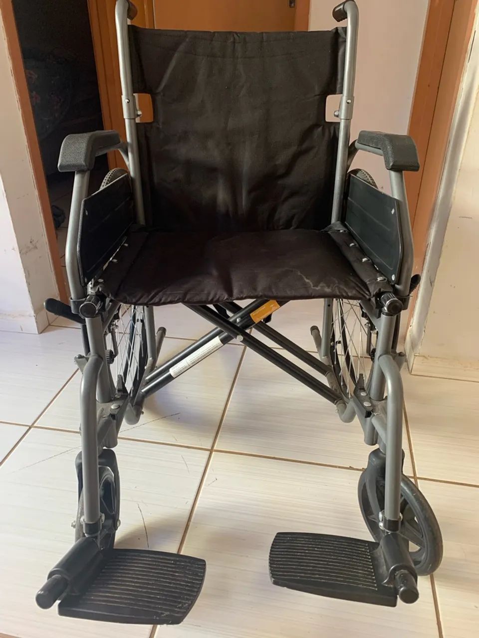 Cadeira de rodas  - Foto 4