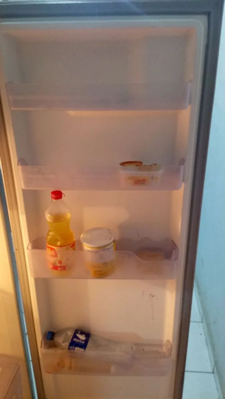 Geladeira pra vender rápido  - Foto 3