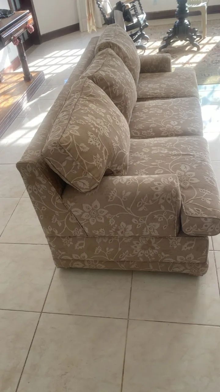 Dois sofás, estofado de alta qualidade, ótima condição. - Foto 3