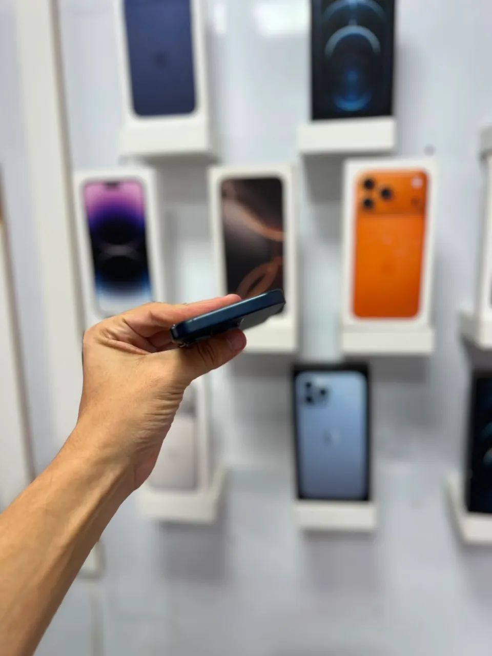 iPhone 15 Pro - 128GB ?3.699,00 - Foto 4