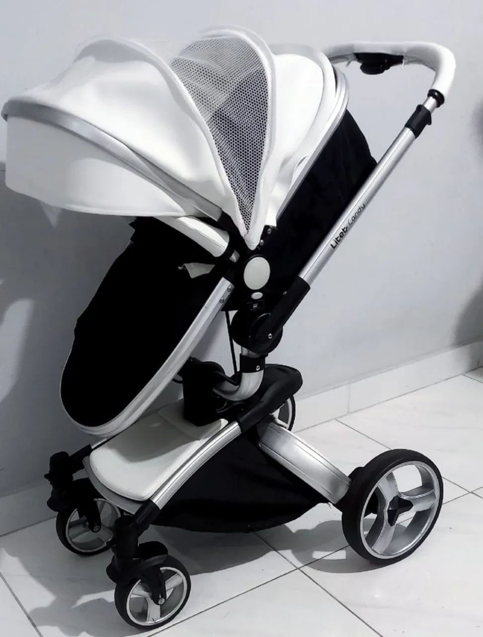Carrinho Litet Candy giro 360+Bebê Conforto+Base - Foto 5