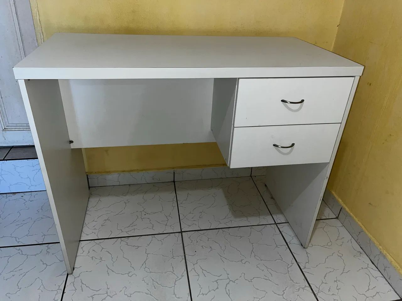 Mesa de estudo 440255435066593281