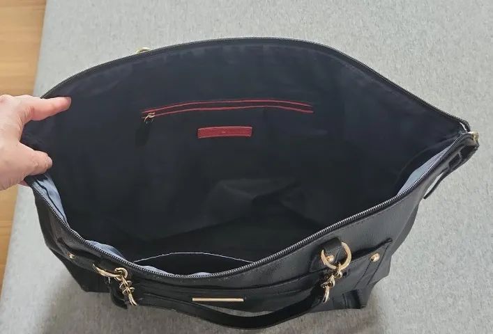 Bolsa Tote Tommy Hilfiger Preta - Foto 2