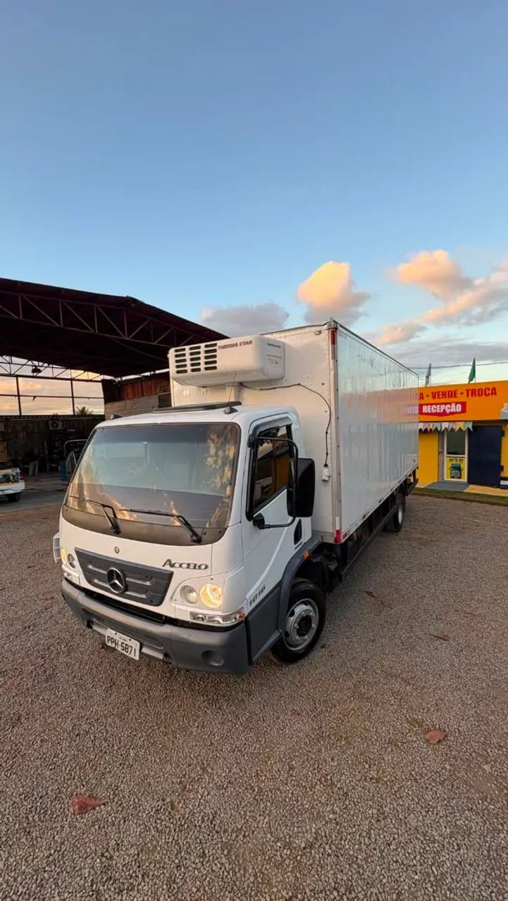 CAMINHÃO 3/4 MB 1016 ACCELO - BAÚ REFRIGERADO  - Foto 4