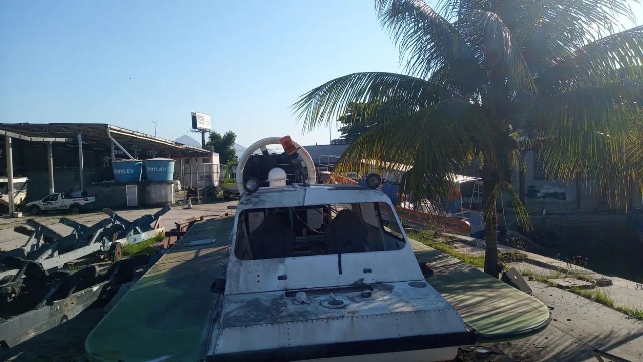 Hovercraft 2000, lancha, barco. - Foto 2