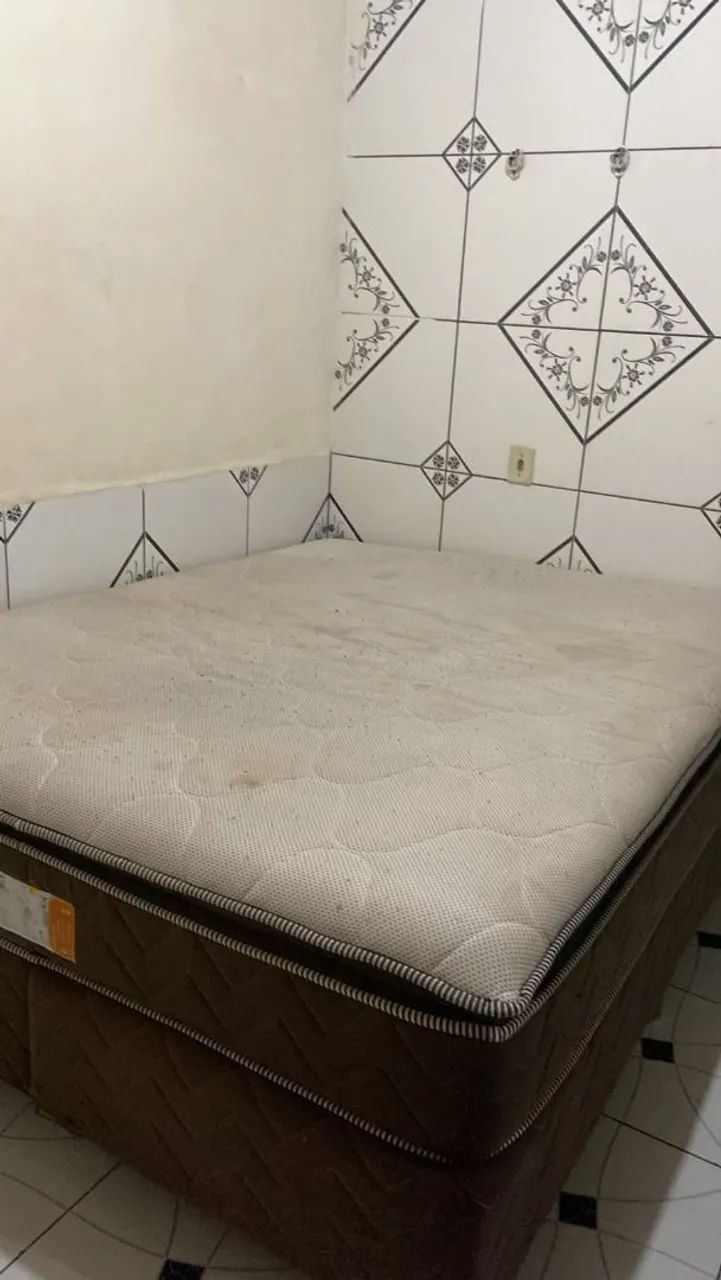 Cama king box com mola pouco uso  - Foto 3