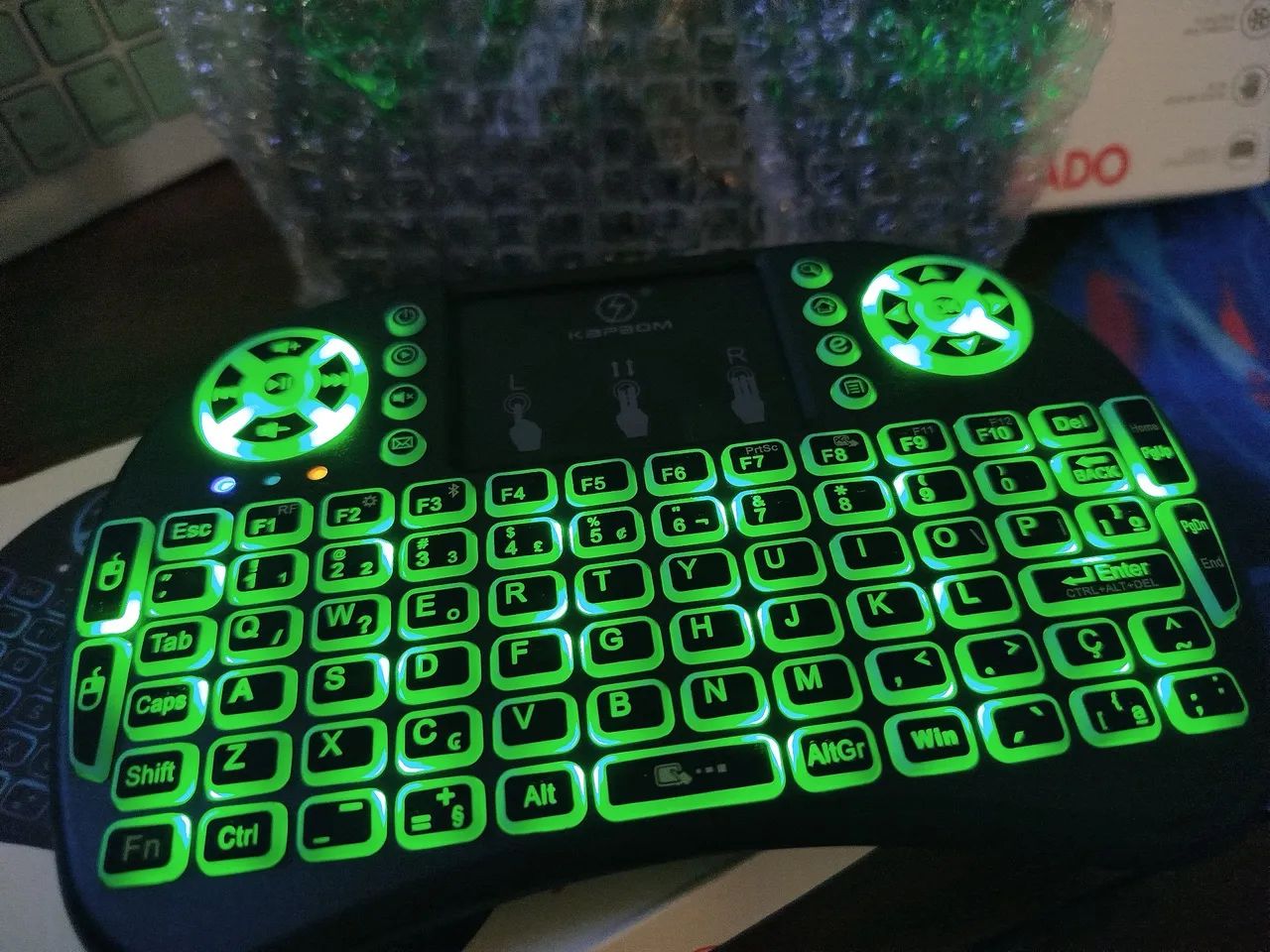 VENDO MINI TECLADO COM LED SEM FIO - Foto 3