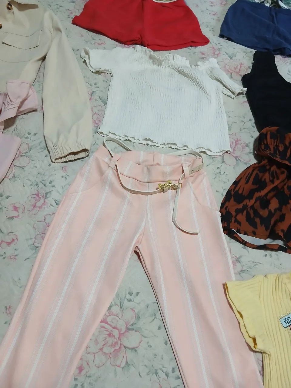 Lote de roupas meninas  numeração 8 - Foto 4