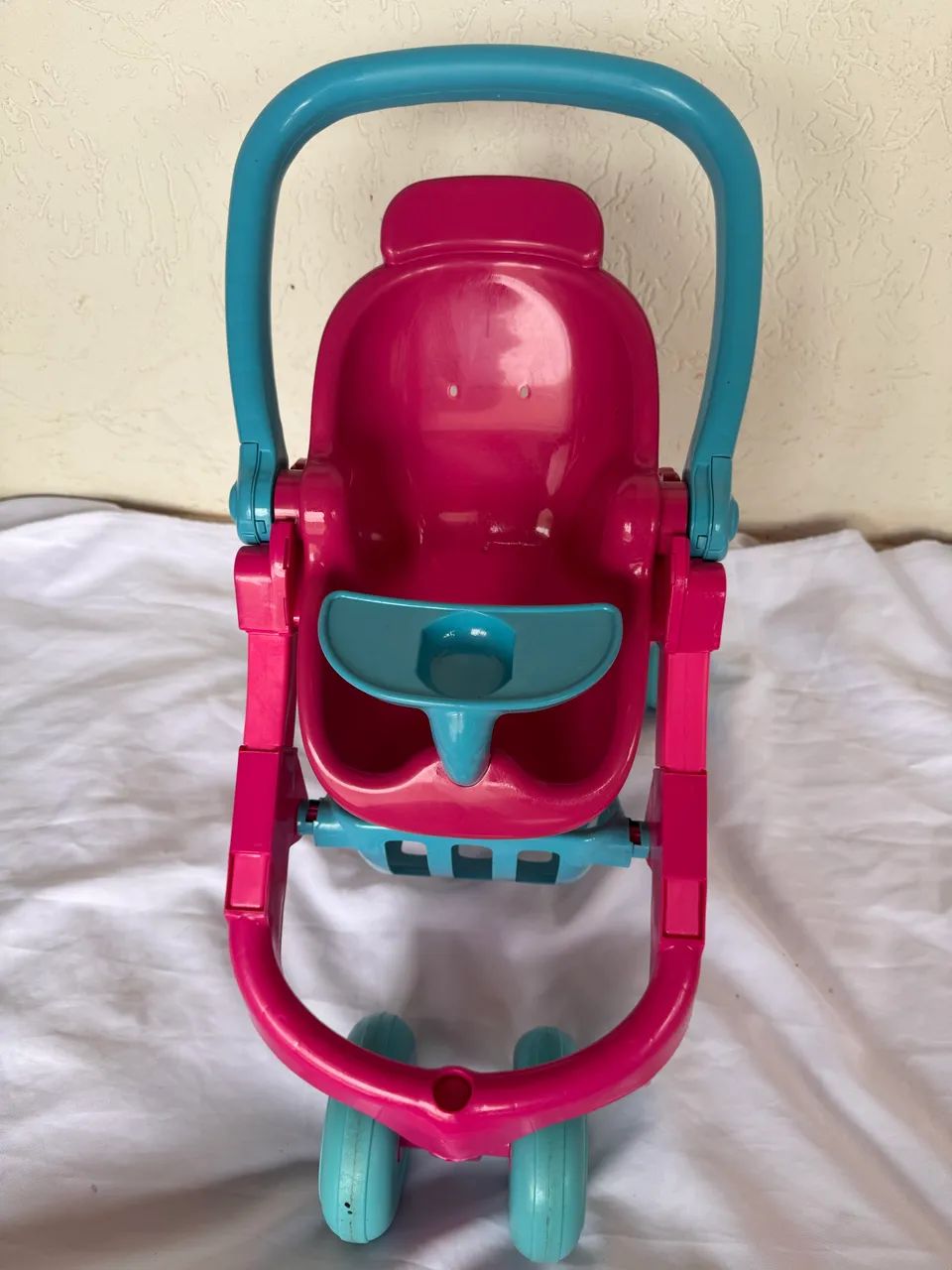 Carrinho de boneca 