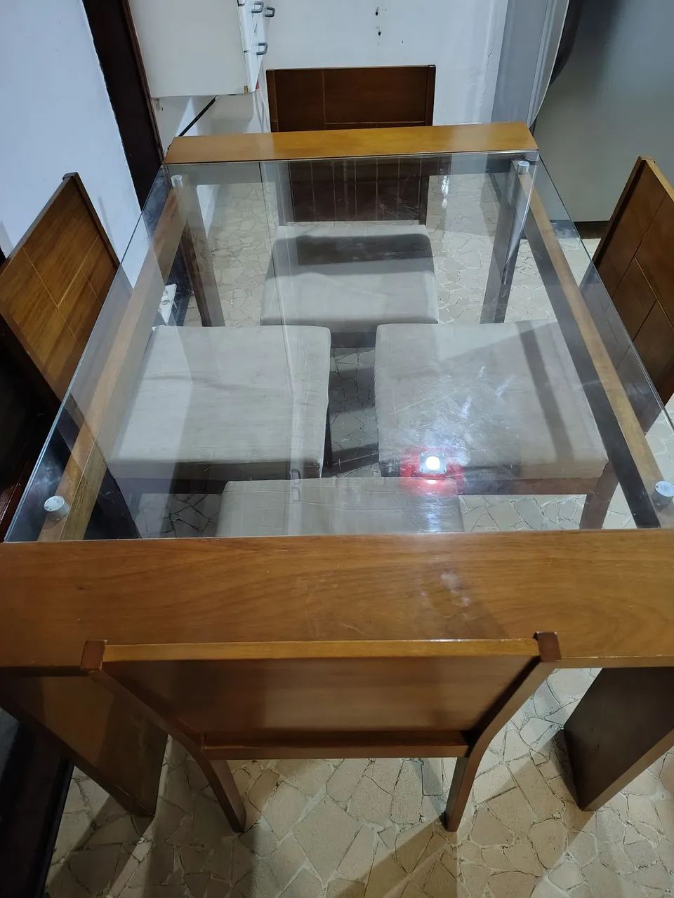 Conjunto de Mesa de Cozinha com 4 Cadeiras Usadas - Foto 2