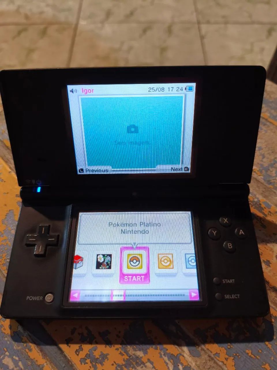 Nintendo DSi - R$ 600,00