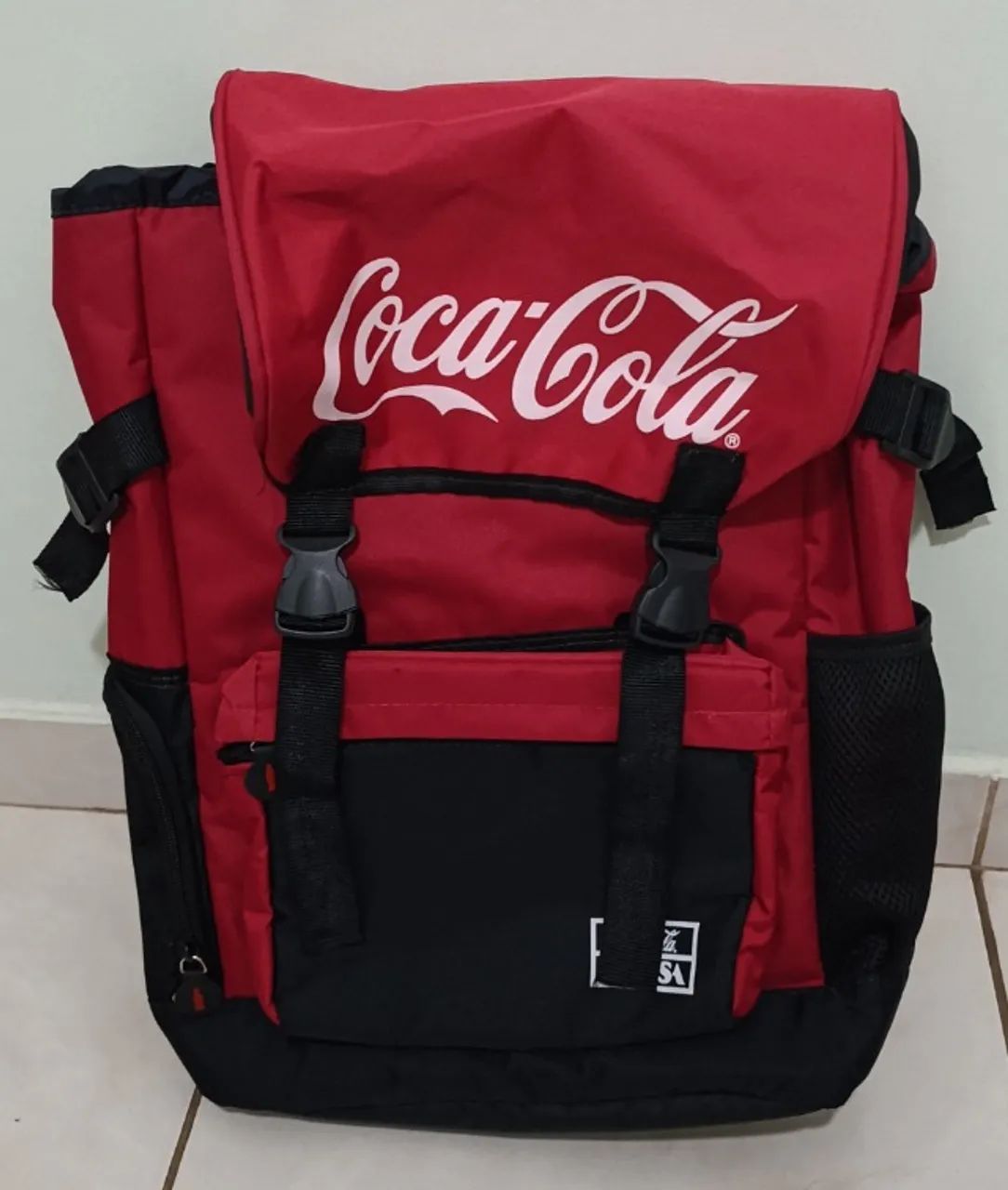 Mochila Coca-Cola Original Vermelha e Preta 