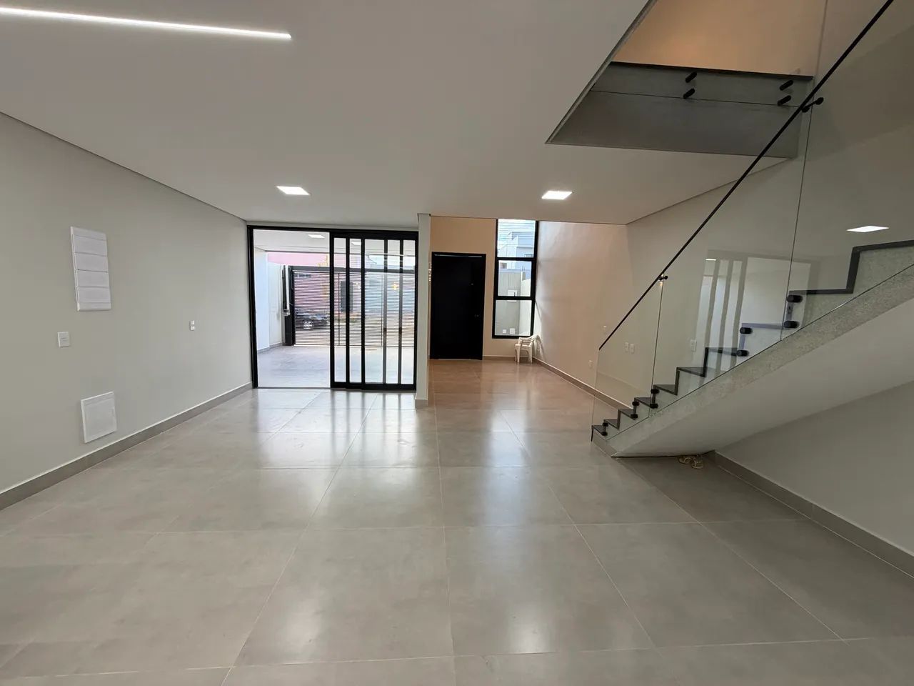 Casa  no guará 2 nova/moderna 