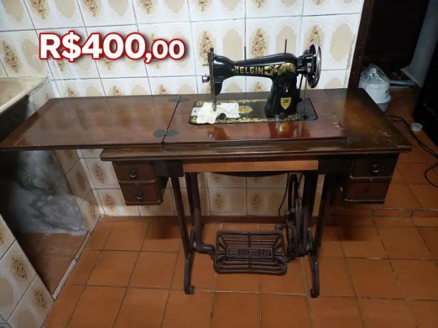 Máquina de Costura Retrô Elgin - Completa com Pedal