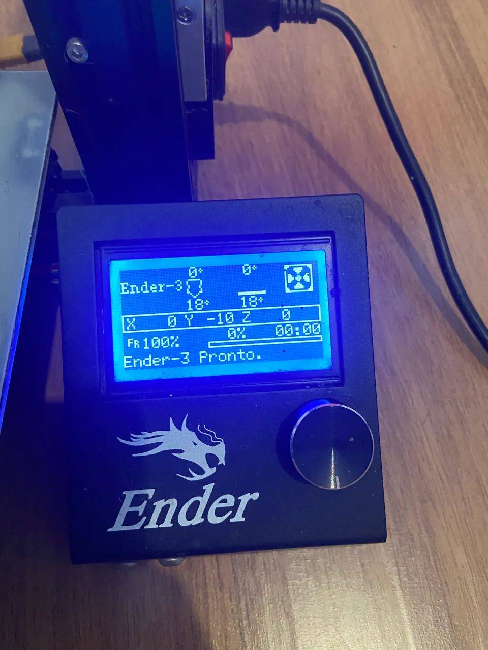 Vende-se impressora 3D Ender 3 v1 - Foto 2