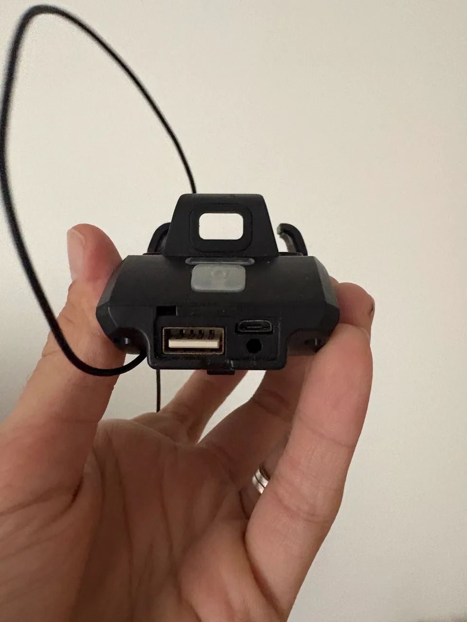 Lanterna Led Para Bicicleta Com Suporte De Celular E Buzina - Foto 3