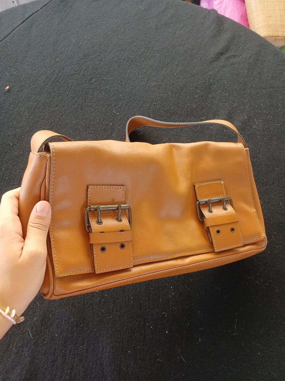 Vendo bolsa vintage cor caramelo - Foto 4