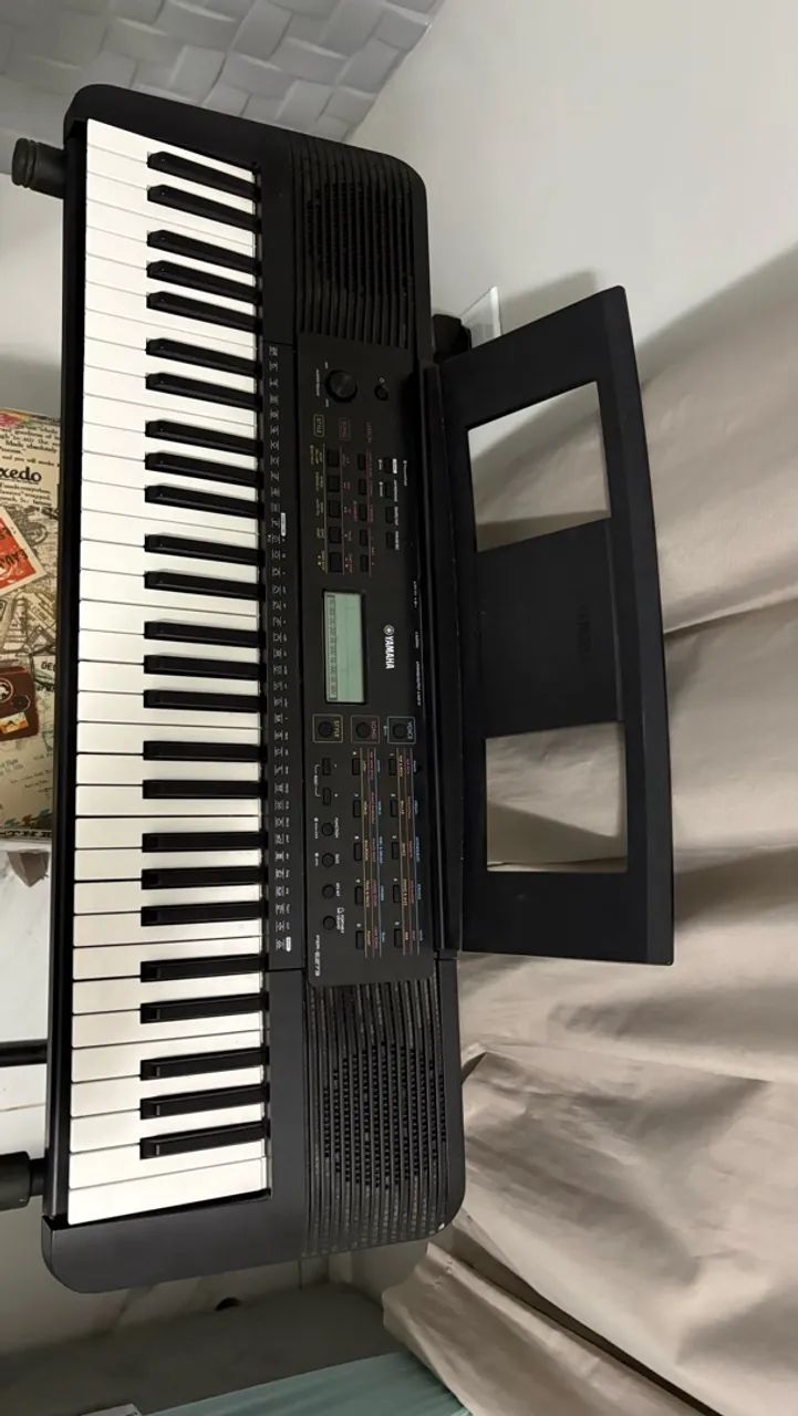 Teclado Yamaha 